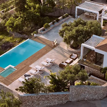 Panoplagia Villa *